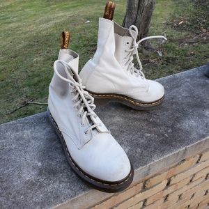 Dr Marten 1460 soft leather women's us9/uk7